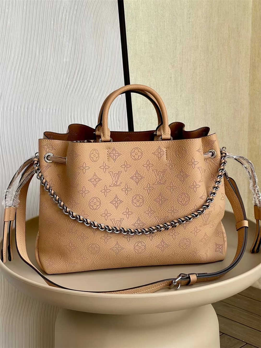 Louis Vuitton BELLA TOTE  M59655  size：32x23x13cm 2025 new 